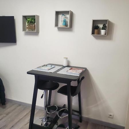 Joli Petit Studio Au Centre De Carry Le Rouet Apartment Exterior foto