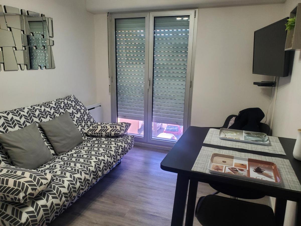 Joli Petit Studio Au Centre De Carry Le Rouet Apartment Exterior foto